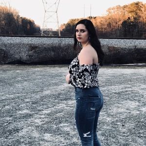 Meet your Posher, Veronica